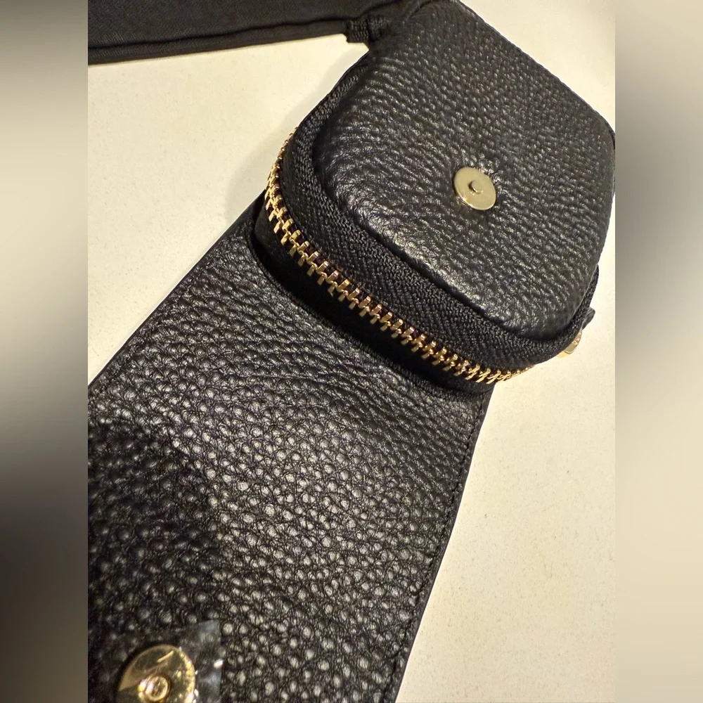 Bandolier Add-on Magnet Zipper Pouch - Picture 5 of 8